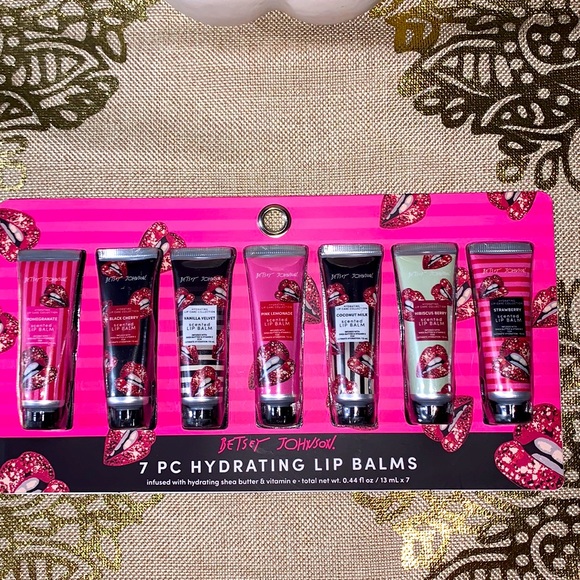 Betsey Johnson Makeup Newbetsey Johnson 7 Pc Hydrating Lip Balms